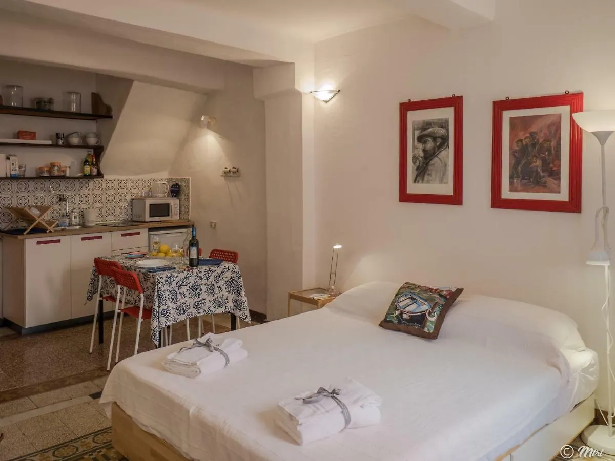 Rundanina Village Life Studio Vernazza 0*,  Italy