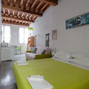  Apartment Ludovica - Backpackers House