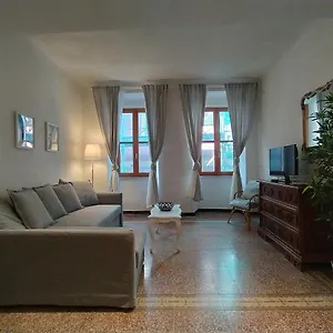 Rosanna House Appartement