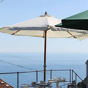 Gasthuis Pz, Vernazza
